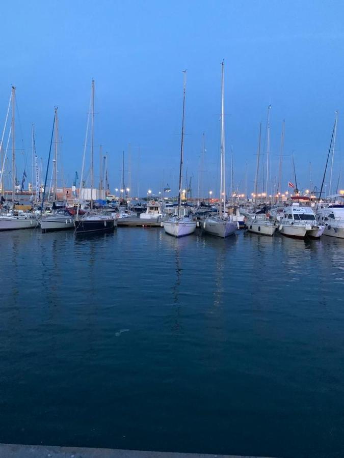 Apartament Carrer I'Iiia Grao de Castellon Bagian luar foto